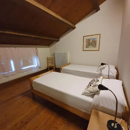 Fondazione Lucia De Conz بيت شباب San Gregorio nelle Alpi